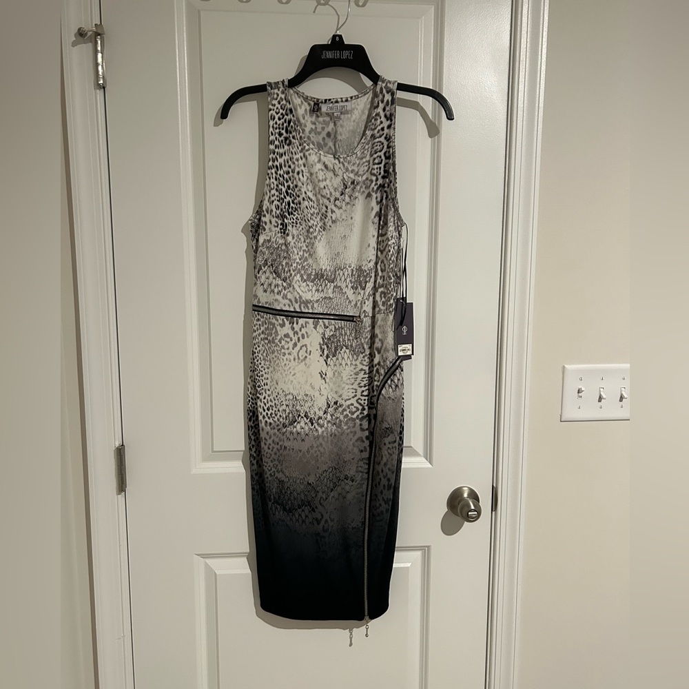NWT Jennifer Lopez zip up dress snake skin design that is black, white and grey
